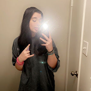 Meet your Posher, Jade